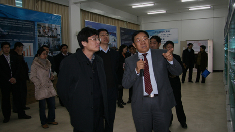 leader_04 leader_04